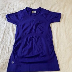 Athleta short sleeve shirt